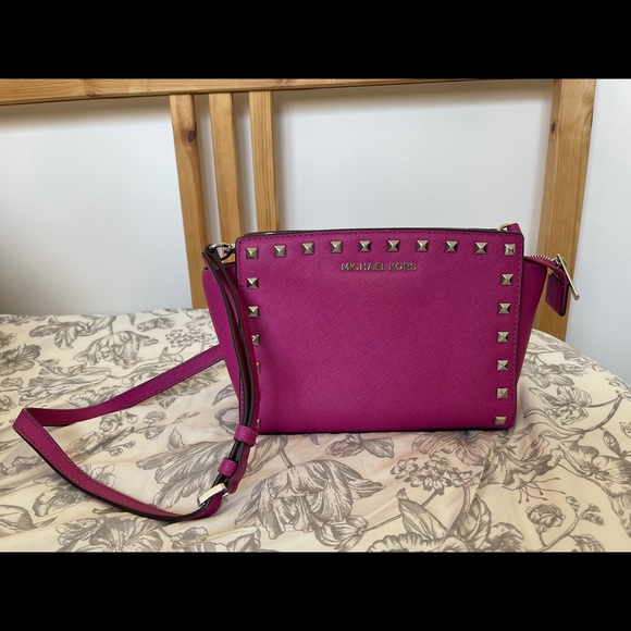 Michael Kors Bag - Picture 5 of 7